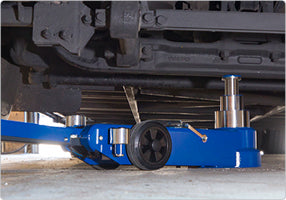 CRIC PNEUMATIQUE À PROFILE BAS 10T / 25T / 50T AC HYDRAULIC 10T / 25T / 50T 50-3
